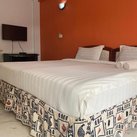 Panama Inn Moshi Esterno foto